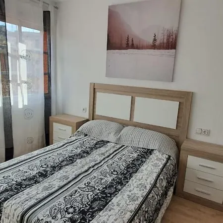 Onyar River Views Apartment In Girona Appartamento *